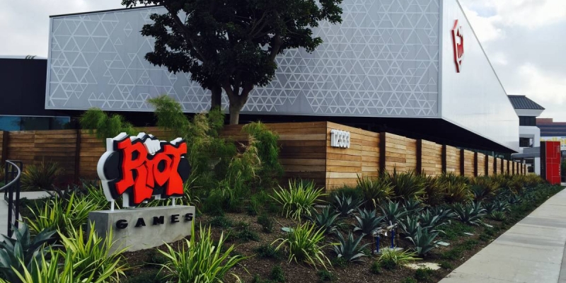 Oficjalny raport o wpływie społecznym twórców LoL