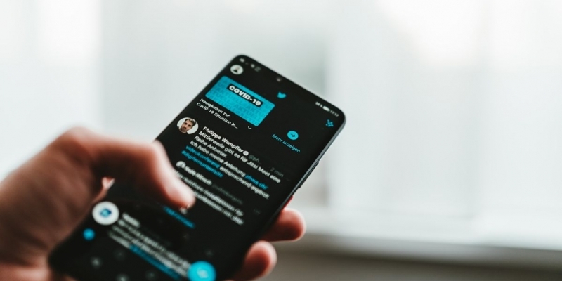 Twitter przeciwko fałszywym wiadomościom