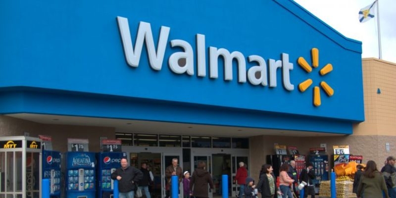 Walmart przeżywa spadek sprzedaży Walmart przeżywa spadek sprzedaży